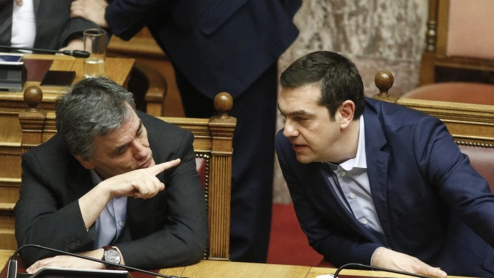 Πλεονάσματα-«θηλιά» και λιτότητα διαρκείας προβλέπει το Μεσοπρόθεσμο